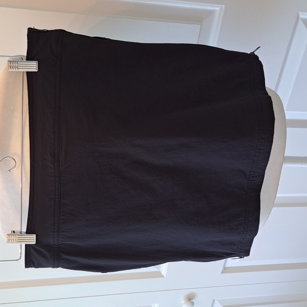 Athleta Womens Black Athletic/Trail/Tennis/Golf‎ Stretch 16" Skort S-8